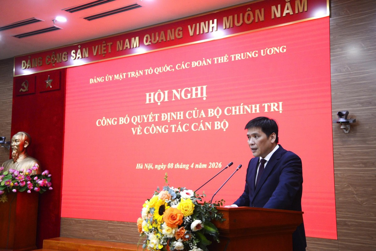 Đồng chí Nguyễn Phi Long giữ chức Phó Bí thư Thường trực Đảng ủy Mặt trận Tổ quốc (MTTQ), các đoàn thể Trung ương