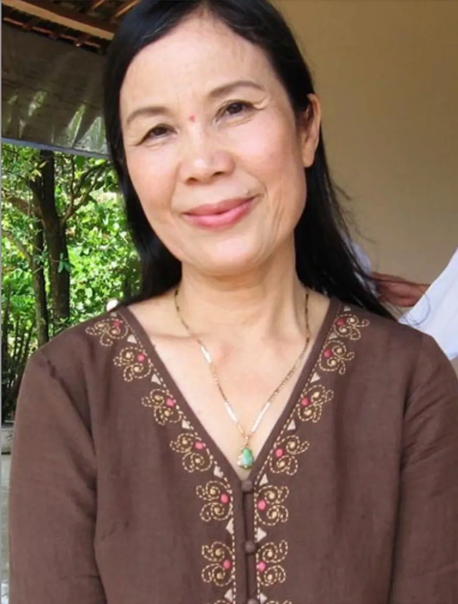 Khuynh hướng hiện sinh trong thơ nữ Việt Nam thời kì đổi mới