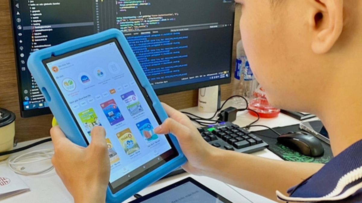 Chuẩn hóa những quy định về sách giáo khoa điện tử