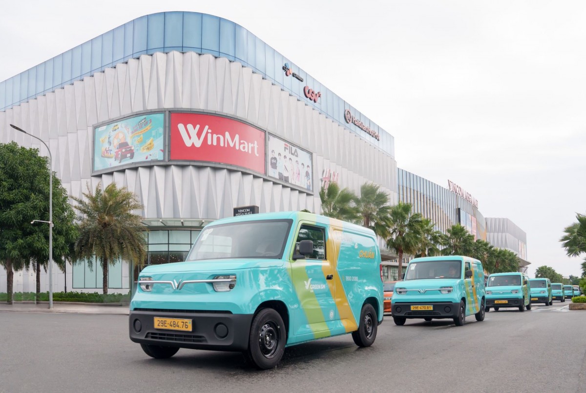 Đổi từ xe xăng sang VinFast EC Van, tiểu thương lời 6-8 triệu đồng mỗi tháng