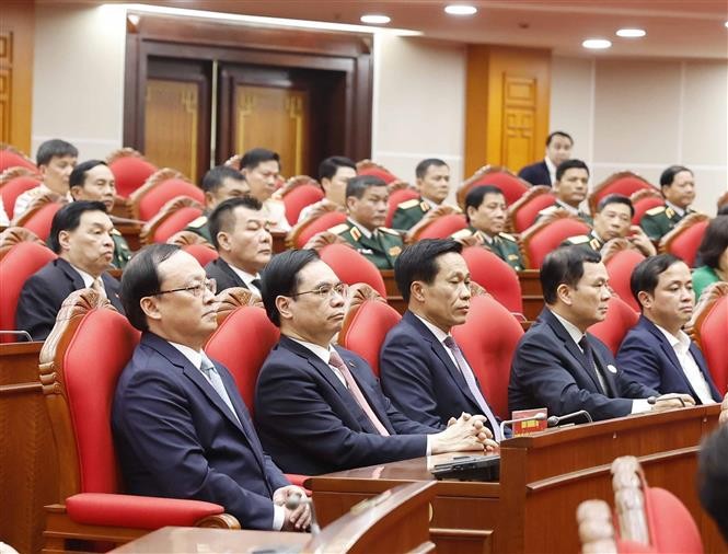 Hội nghị công bố Quyết định của Bộ Chính trị về công tác cán bộ