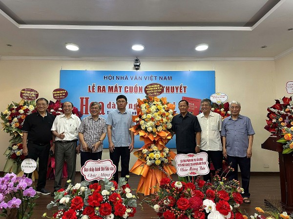 hoa danh ngay gap lai cau chuyen tu phap dam chat nhan van