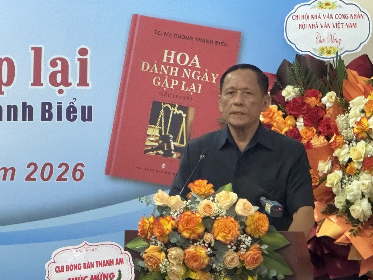 'Hoa dành ngày gặp lại": Câu chuyện tư pháp đậm chất nhân văn