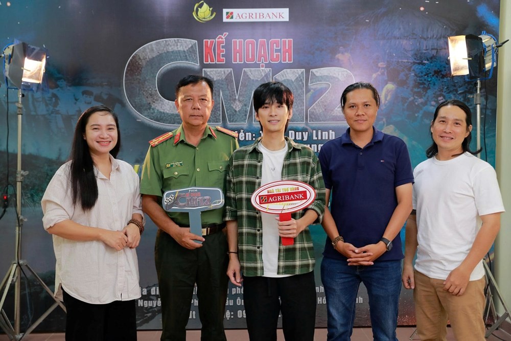 Các diễn viên tham dự thử vai (casting) phim “Kế hoạch CM12”. Ảnh: Đoàn phim cung cấp