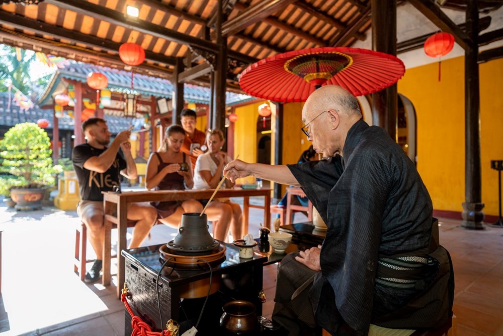 Trình diễn trà đạo. Ảnh: BTC