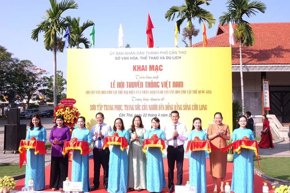 Tôn vinh bản sắc lễ hội và trang phục Đồng bằng sông Cửu Long