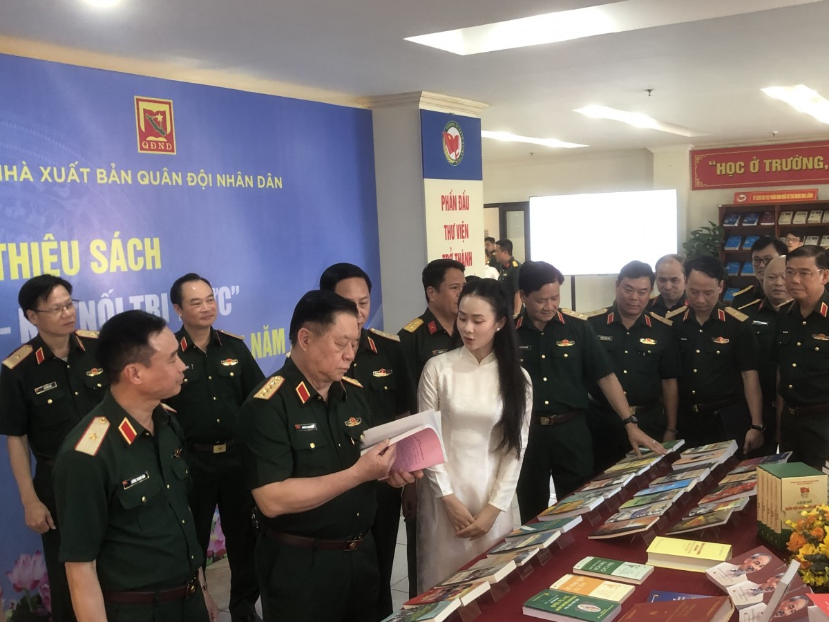 Phát triển văn hóa đọc trong toàn quân, góp phần đáp ứng yêu cầu nhiệm vụ xây dựng Quân đội nhân dân Việt Nam cách mạng, chính quy, tinh nhuệ, hiện đại trong tình hình mới