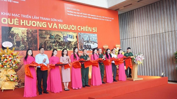 niem tu hao dan toc qua que huong va nguoi chien si