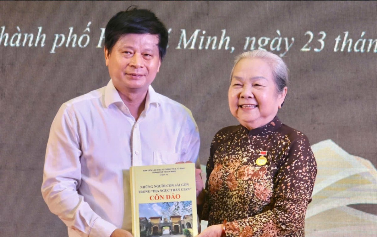 Ra mắt tủ sách “Huyền thoại Côn Đảo”: Lan tỏa giá trị lịch sử, bồi đắp tinh thần dân tộc