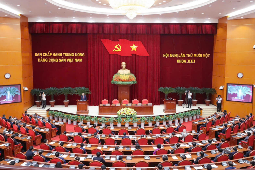 doi moi to chuc va hoat dong cua cac hoi quan chung do dang nha nuoc giao nhiem vu yeu cau tu thuc tien va dinh huong chien luoc trong ky nguyen moi