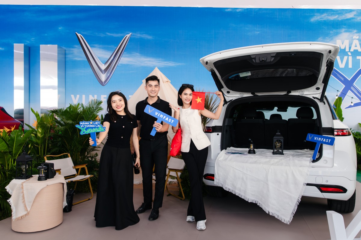 Những khoảnh khắc đáng nhớ của xe điện VinFast tại giải chạy VnExpress Marathon Green Paradise Cần Giờ 2026