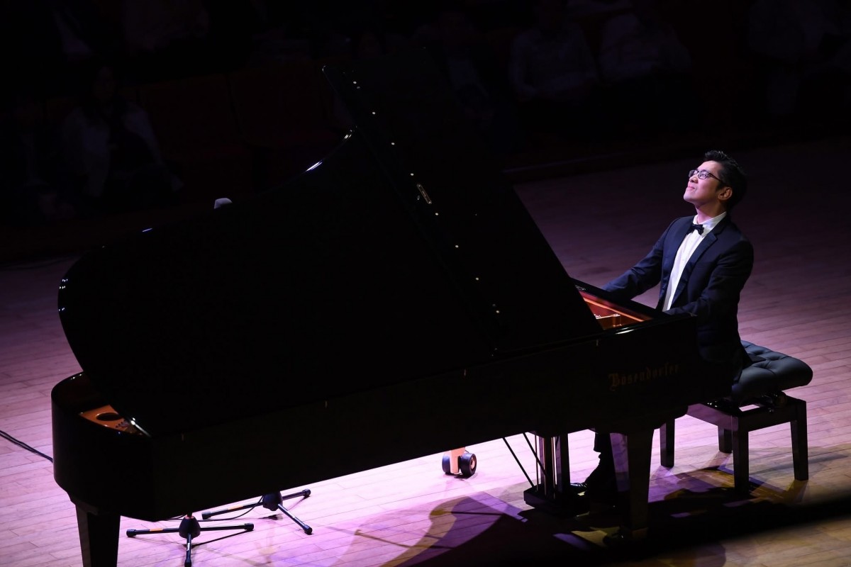 Nghệ sĩ piano Lưu Hồng Quang. Ảnh: NVCC