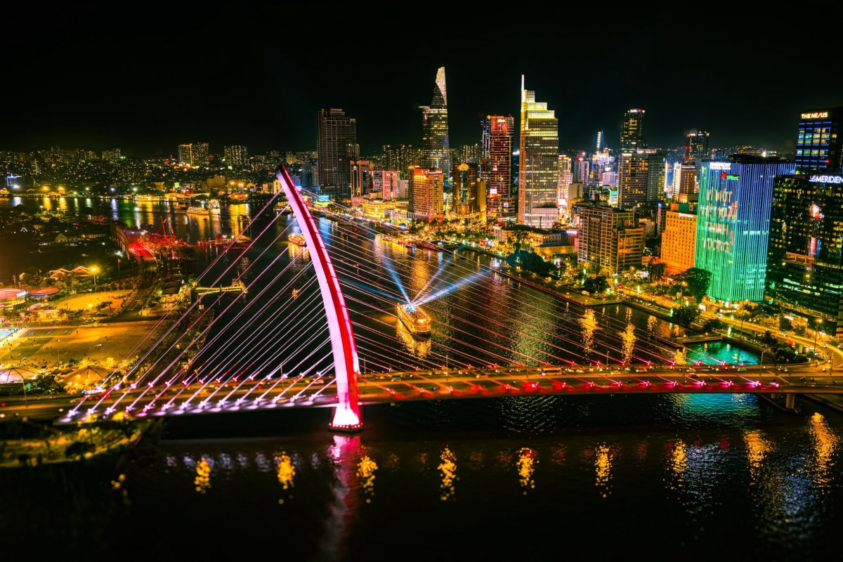 Thành phố Hồ Chí Minh quyết tâm tăng trưởng hai con số, hướng tới GRDP 200 tỷ USD vào năm 2030