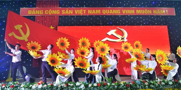 to chuc lien hoan tieng hat hoc sinh sinh vien khu vuc mien trung va tay nguyen
