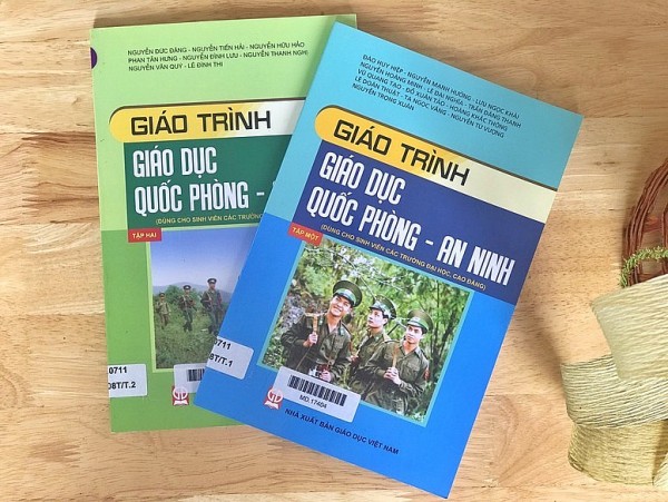 bo gddt chinh thuc cap nhat kien thuc co ban ve khoa hoc quan su vao giao trinh anqp