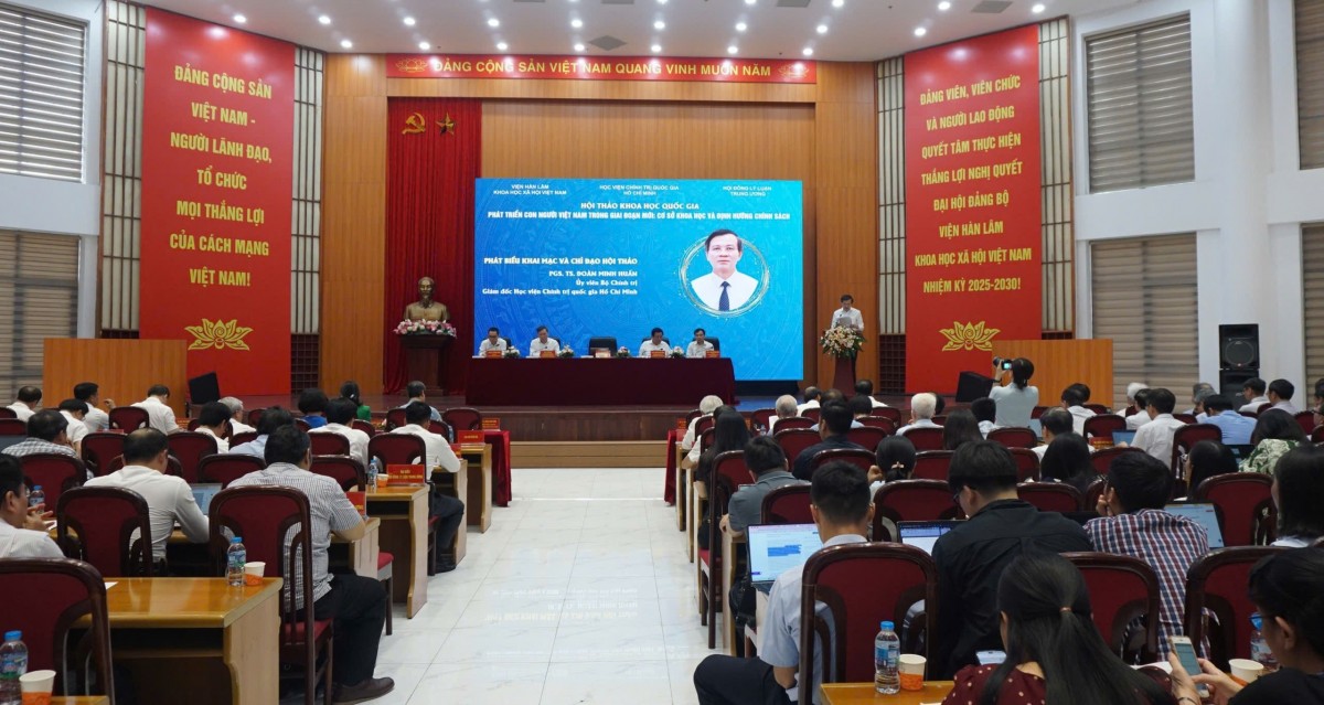 Định hình con người Việt Nam trong giai đoạn mới