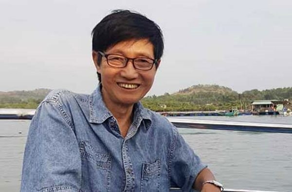 Nhà văn phải khó tính