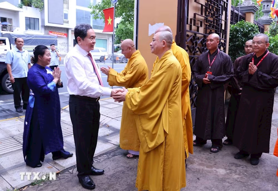 Lãnh đạo Đảng, Nhà nước chúc mừng Đại lễ Phật đản tại Thành phố Hồ Chí Minh