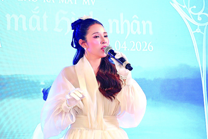Ca sĩ Bảo Trâm: “Nghệ sĩ chỉ cần đủ kiên nhẫn để không từ bỏ mình giữa chừng”