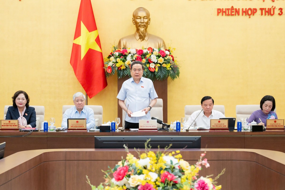Khai mạc Phiên họp thứ 3 của Ủy ban Thường vụ Quốc hội