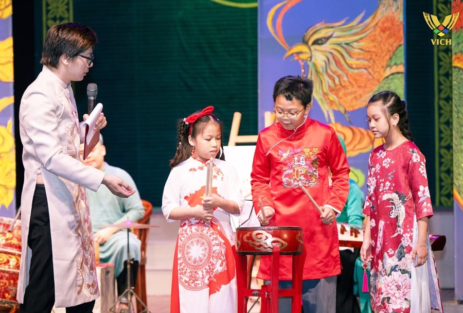 Xây dựng, hoàn thiện cơ chế hỗ trợ bảo tồn, phát huy các loại hình nghệ thuật