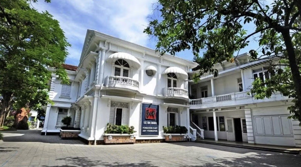 Trưng bày hơn 100 tác phẩm nghệ thuật của danh họa Lê Bá Đảng tại Huế