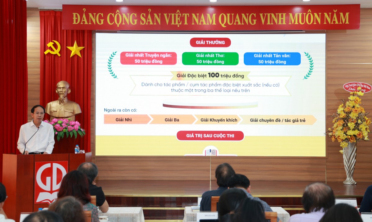 Phát động Cuộc thi viết về "Trang sách & Mái trường" tại Thành phố Hồ Chí Minh
