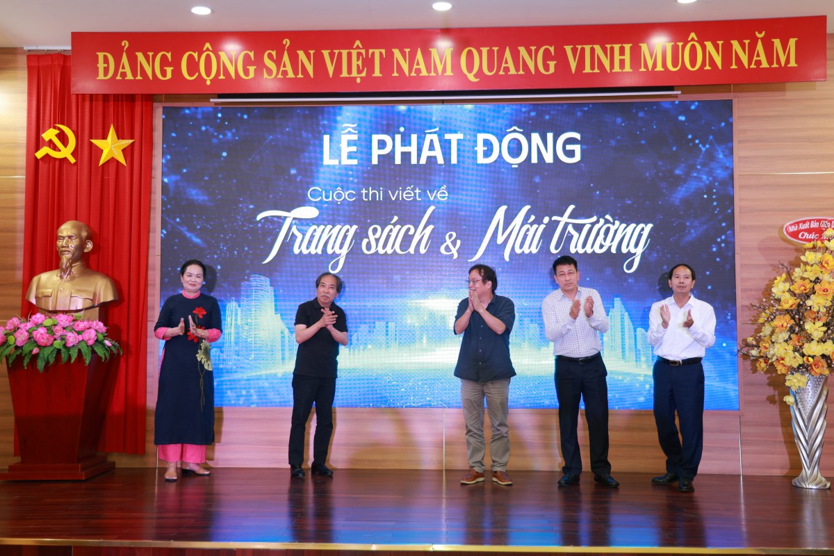 Phát động Cuộc thi viết về "Trang sách & Mái trường" tại Thành phố Hồ Chí Minh