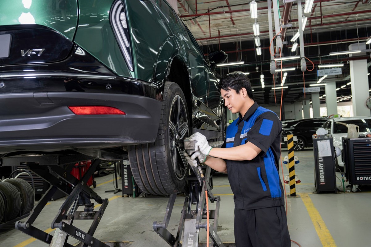 Chuyển sang dùng xe điện VinFast, người dùng Việt hết cảnh “sang tận thành phố khác làm dịch vụ”