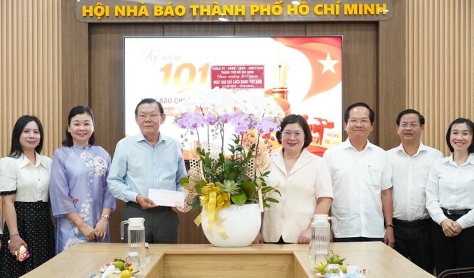 Lãnh đạo Thành phố Hồ Chí Minh thăm, chúc mừng các cơ quan báo chí nhân Ngày Báo chí Cách mạng Việt Nam