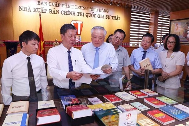 Cẩm nang quản trị quốc gia hiện đại trong kỷ nguyên mới