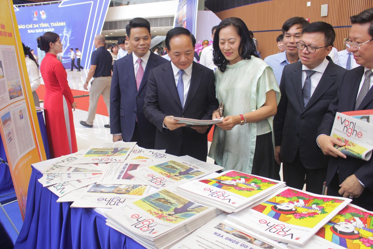 Những khoảnh khắc ấn tượng của Báo Văn nghệ tại Hội báo toàn quốc 2026