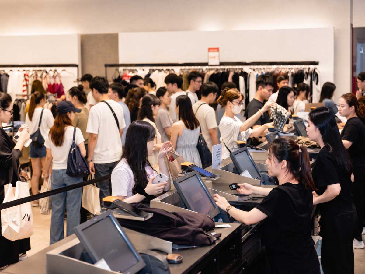 90 trung tâm thương mại Vincom đồng loạt bùng nổ lễ hội mua sắm red sale 2026 ưu đãi khủng 70%