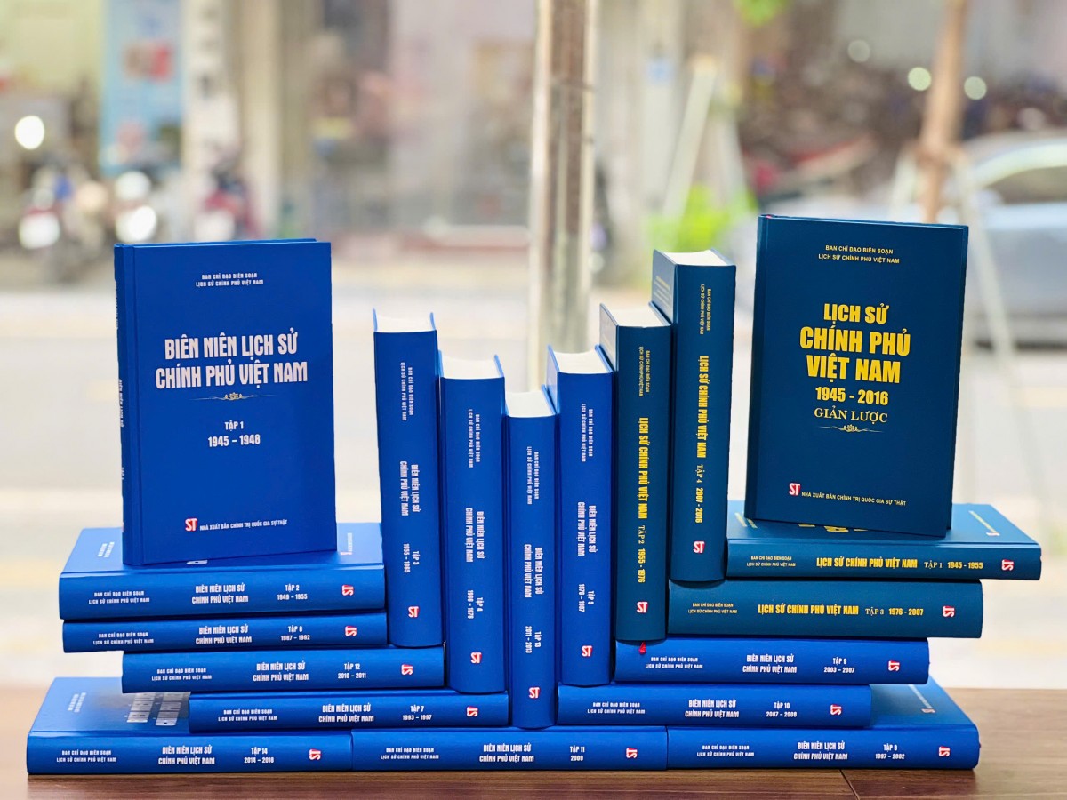 Xuất bản hai công trình lớn về lịch sử Chính phủ Việt Nam