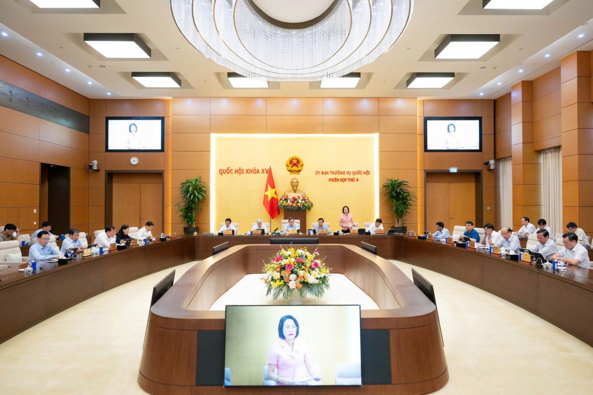 Ủy ban TVQH  cho ý kiến về dự án Luật sửa đổi, bổ sung một số điều của Luật Xuất bản