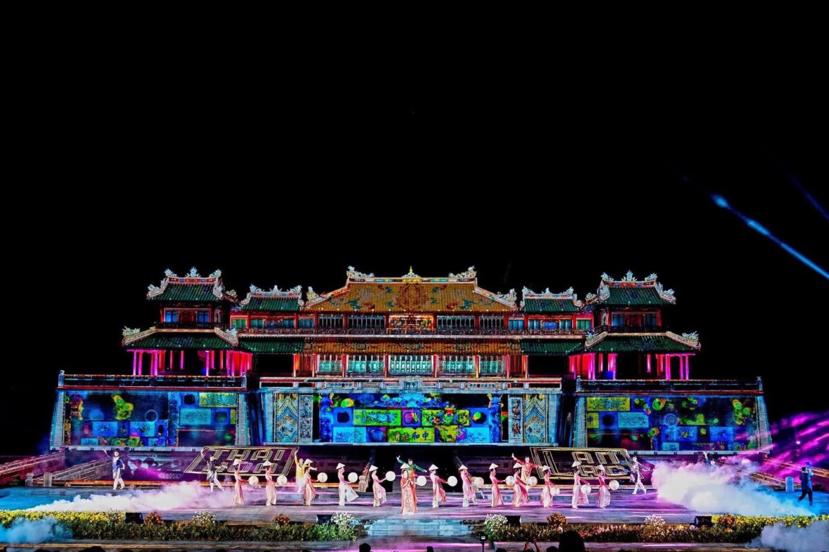 Một chương trình nghệ thuật ứng dụng công nghệ 3D. Ảnh: T.L