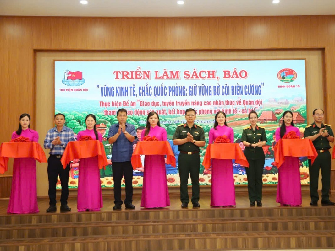 Nhà xuất bản Giáo dục Việt Nam lan tỏa văn hóa đọc tới vùng biên giới
