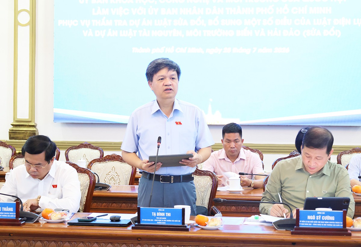 Gỡ điểm nghẽn thể chế để khơi thông động lực phát triển năng lượng và kinh tế biển