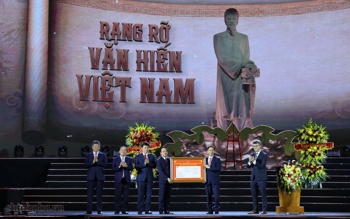 Kỷ niệm 300 năm Ngày sinh Danh nhân văn hóa Lê Quý Đôn