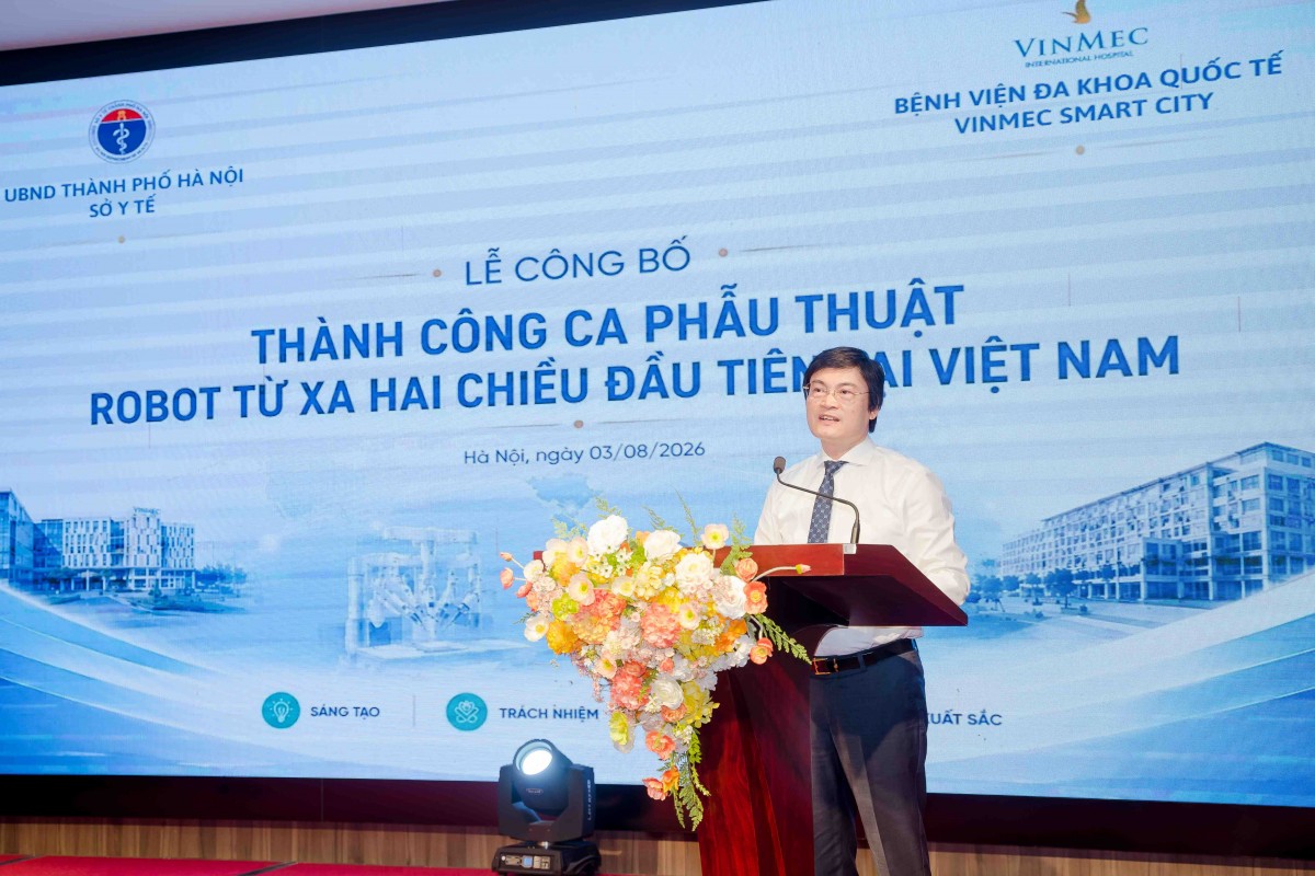 Lần đầu tiên tại Việt Nam- Vinmec phẫu thuật xuyên Việt hai chiều bằng Robot cách xa 1.700km