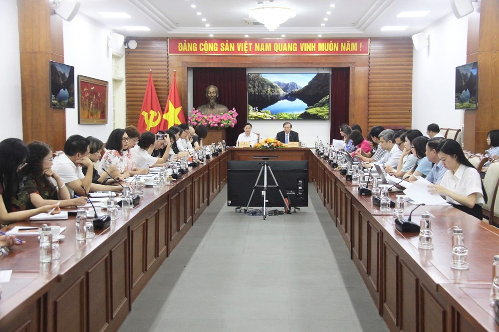 Khởi động 