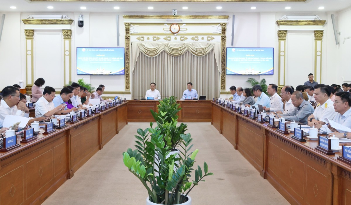 Tập trung tối đa nguồn lực cho mục tiêu tăng trưởng hai con số
