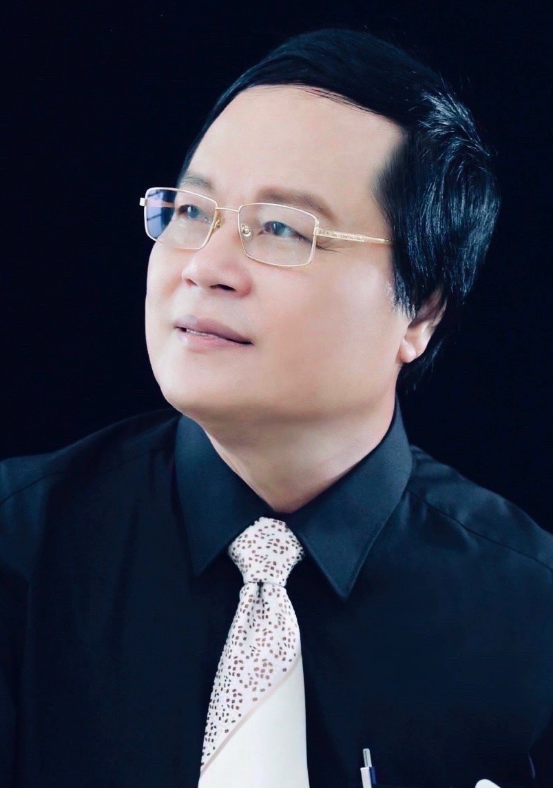Nhà thơ của làng