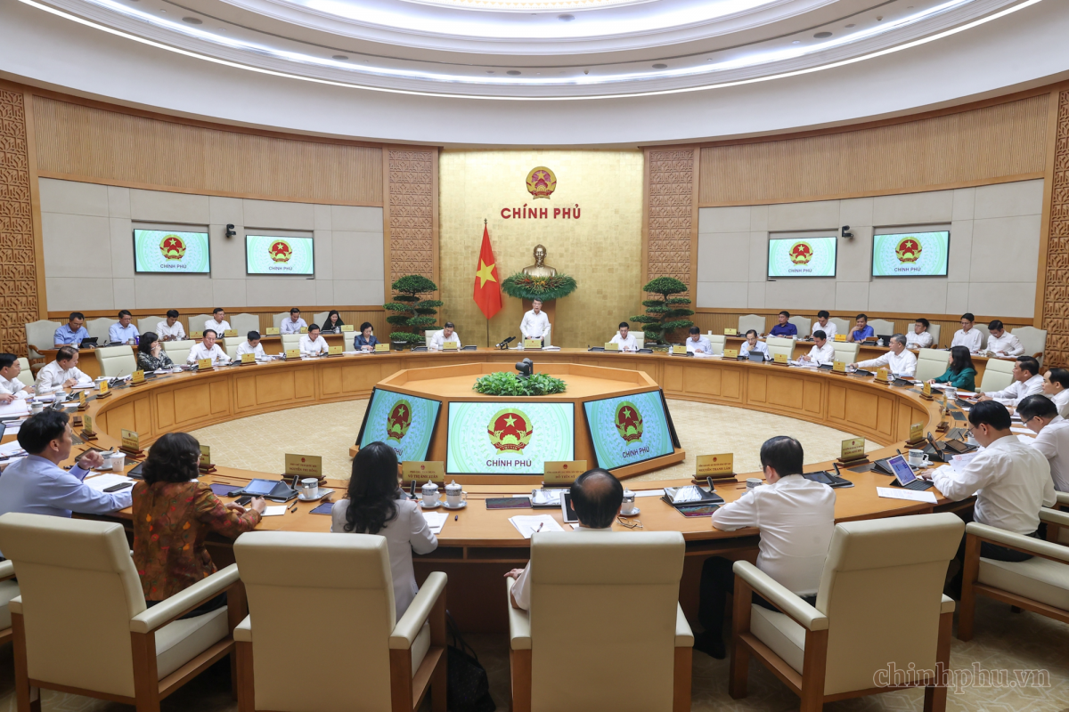 Nghị quyết phiên họp chuyên đề về xây dựng pháp luật tháng 8 năm 2026