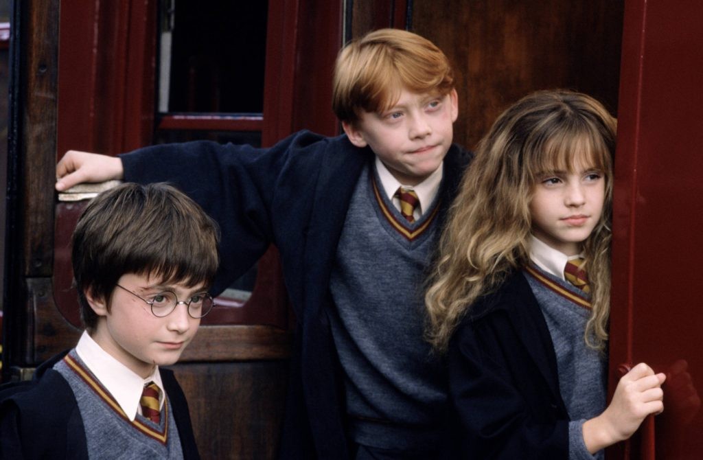 J.K. ROWLING VỚI HARRY POTTER: Từ văn học đến điện ảnh