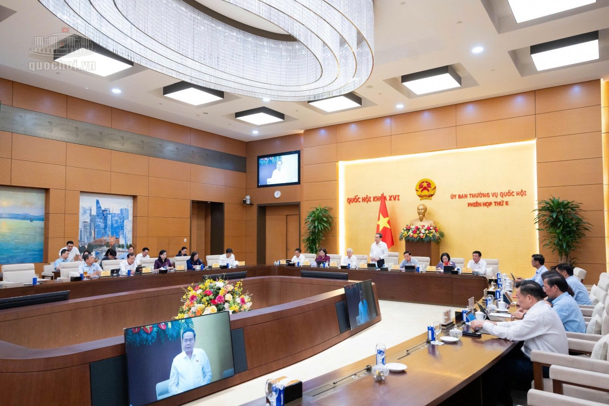 Khai mạc Phiên họp thứ 6 của UB TVQH