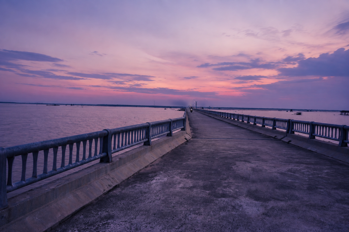 Từ núi ra biển – một Ninh Bình khác