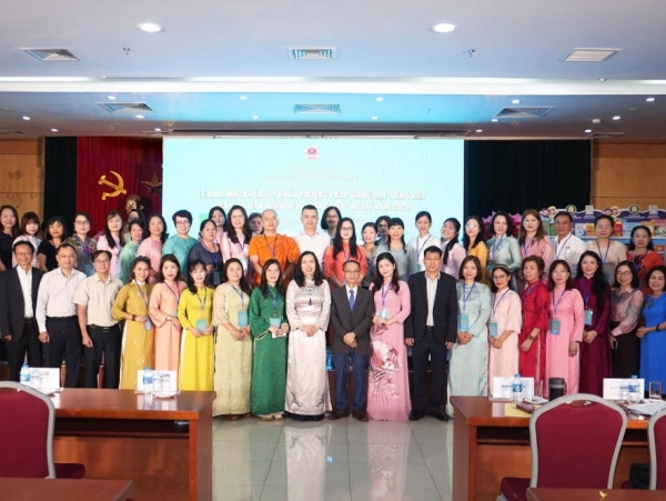 NXBGDVN tiếp tục đồng hành cùng giáo viên người Việt Nam ở nước ngoài trong hành trình gìn giữ và lan tỏa tiếng Việt