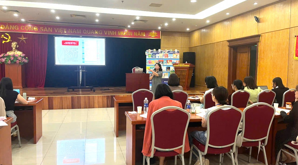 NXBGDVN tiếp tục đồng hành cùng giáo viên người Việt Nam ở nước ngoài trong hành trình gìn giữ và lan tỏa tiếng Việt