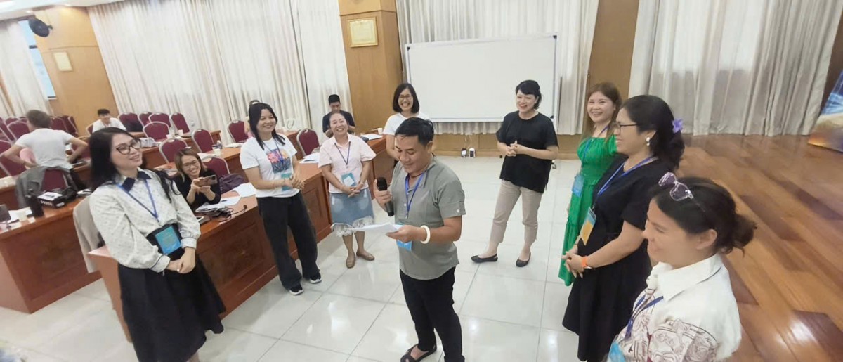 NXBGDVN tiếp tục đồng hành cùng giáo viên người Việt Nam ở nước ngoài trong hành trình gìn giữ và lan tỏa tiếng Việt